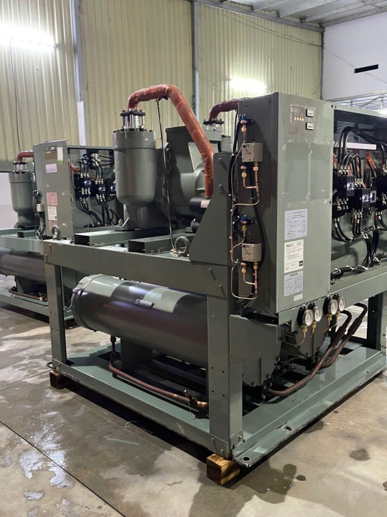 Máy làm lạnh nước Chiller